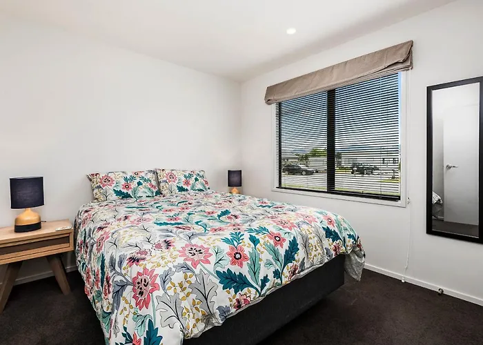 Town Oasis - Holiday home